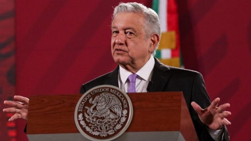 ME PONDRÉ ‘TAPABOCA’ CUANDO ACABE CON LA CORRUPCIÓN, AMLO RESPONDE AL PAN