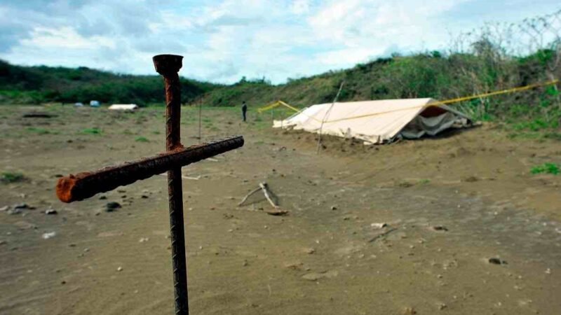 EXHUMARÁN FOSAS EN PLAYA VICENTE