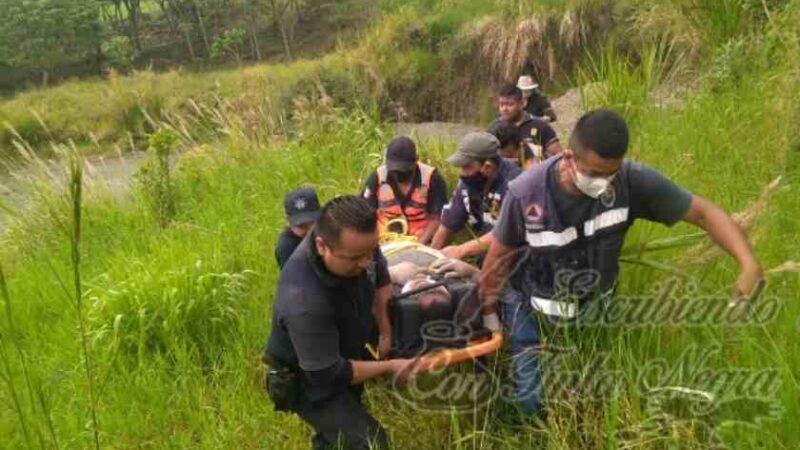 VUELCA AVEO EN LA ERMITA