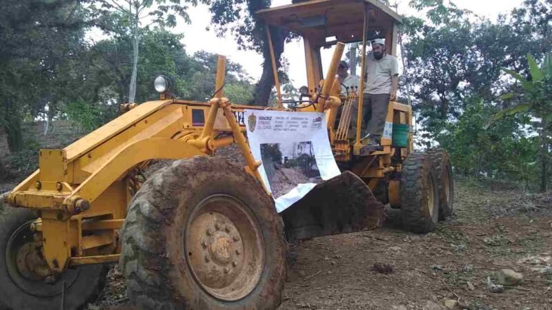REHABILITAN CAMINOS SACA COSECHA EN ZONA DE HUATUSCO
