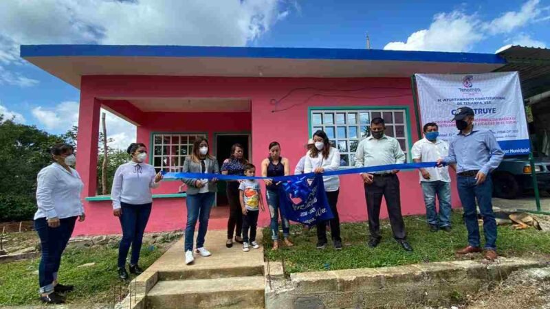 ENTREGA OBRAS ALCALDESA DE TENAMPA