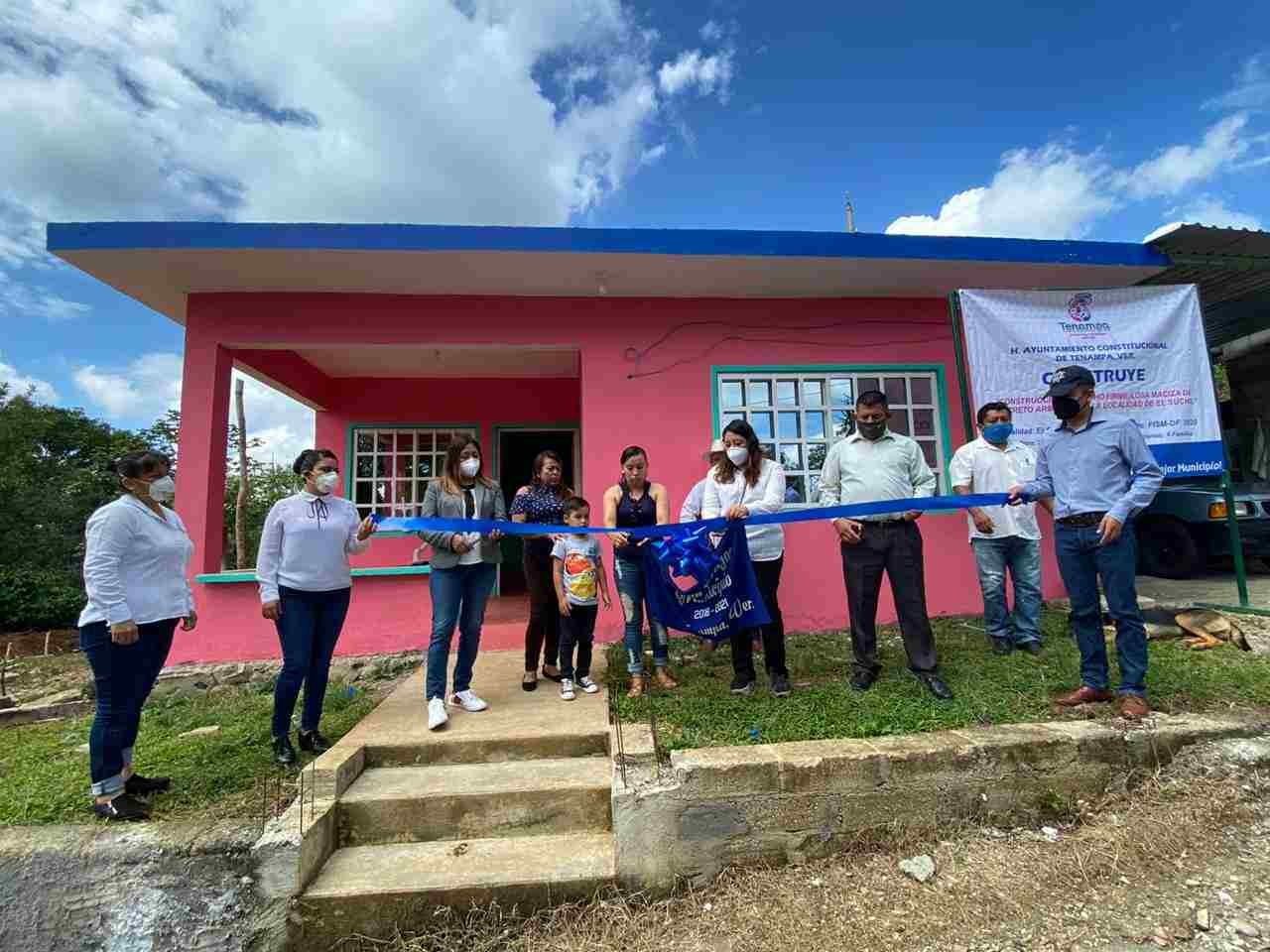 ENTREGA OBRAS ALCALDESA DE TENAMPA