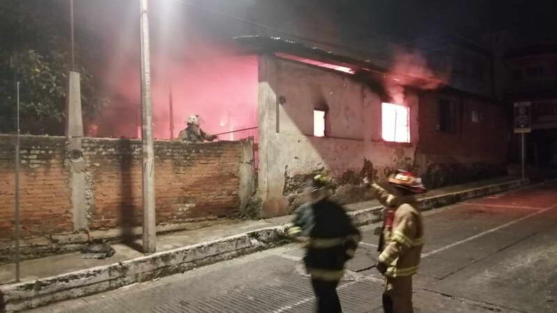 SE INCENDIA CASA EN CÓRDOBA