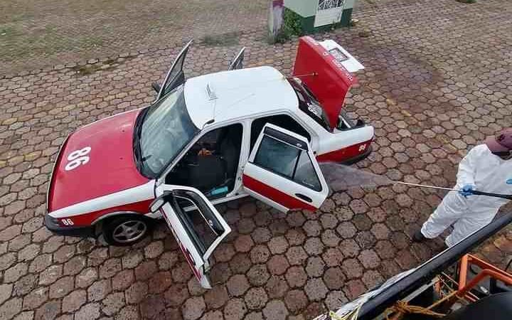 DESINFECTAN MÁS DE 200 TAXIS EN HUATUSCO