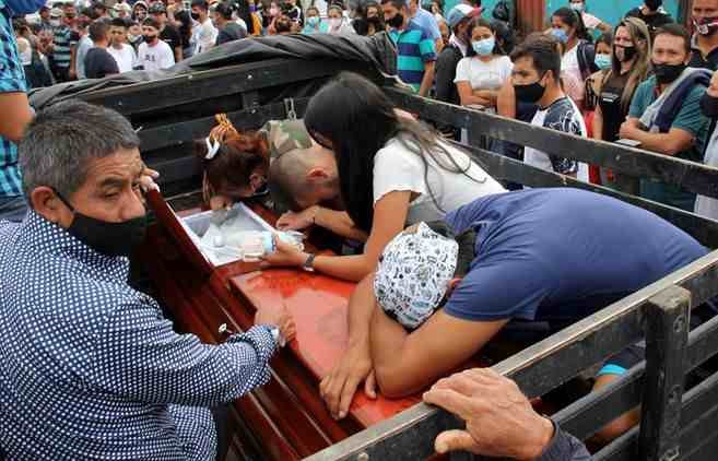 VIOLENCIA EN COLOMBIA DEJA 17 MUERTOS