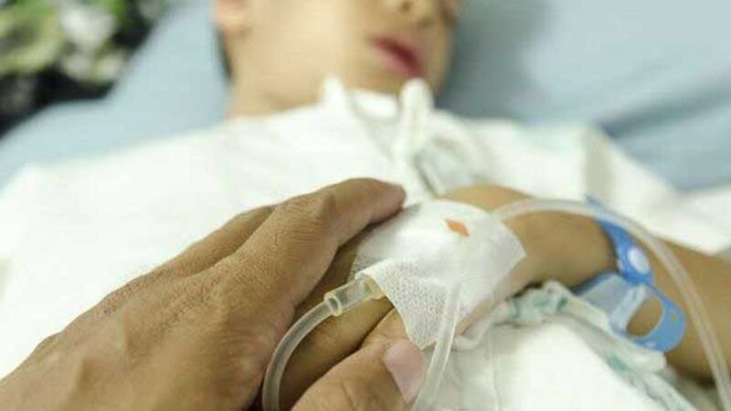 MUERE NIÑO TRAS TOMAR DIÓXIDO DE CLORO PARA “PROTEGERLO” DEL COVID-19