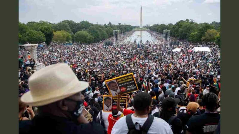 SE MANIFIESTAN CONTRA EL RACISMO