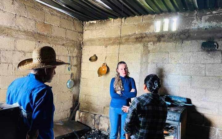 SE INCENDIA CASA EN COMAPA