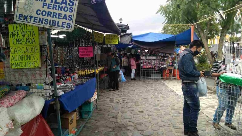 REPORTAN BAJAS VENTAS EN PLAZA DE COSCOMATEPEC