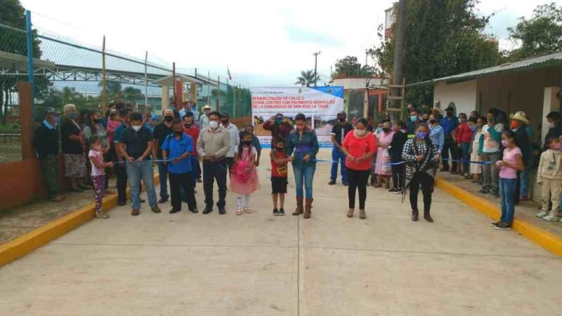 INAUGURAN CALLE EN SAN JOSÉ LA TROJE