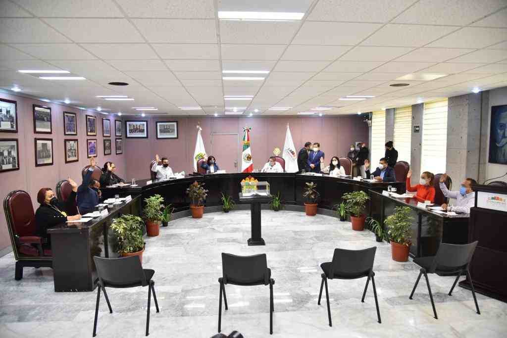 AUTORIZAN A 50 TRABAJADORES DE SALUD TENER DOBLE PLAZA