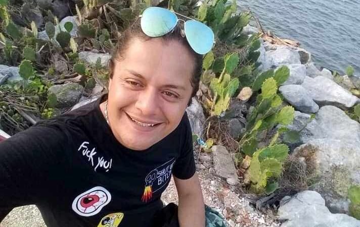 ASESINAN  A ESTILISTA