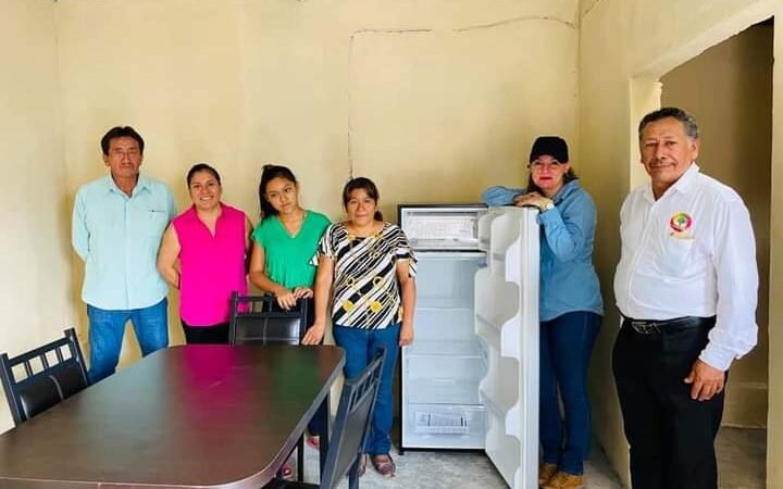 LLEGA AYUDA A FAMILIA QUE LO PERDIÓ TODO EN INCENDIO