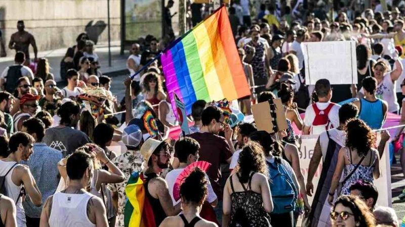 CANADÁ PROHIBIRÁ TERAPIAS DE CONVERSIÓN DE ORIENTACIÓN SEXUAL EN MENORES DE EDAD