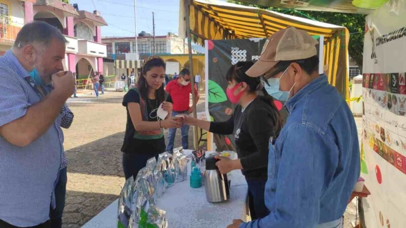 REACTIVA MERCADITO ECONOMÍA EN IXHUATLÁN