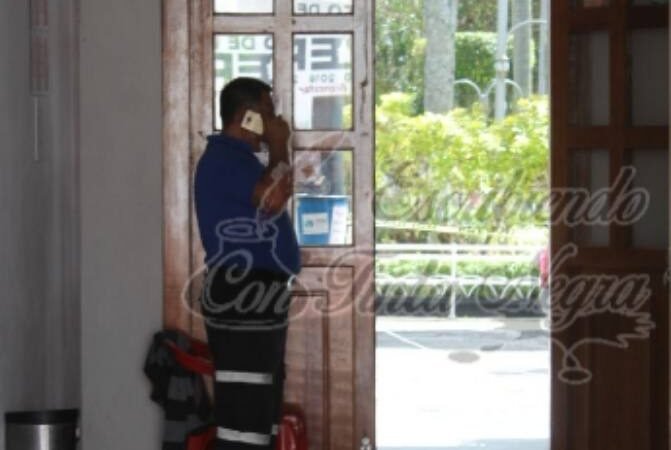 ACOSA EMPLEADO DEL AYUNTAMIENTO A HUATUSQUEÑOS