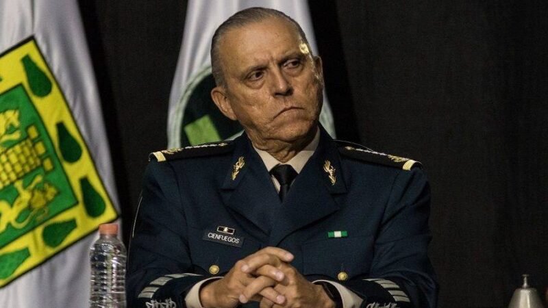 PIDEN LIBERTAD BAJO FIANZA DE 750 MIL DÓLARES PARA CIENFUEGOS; EL JUEZ LA NIEGA