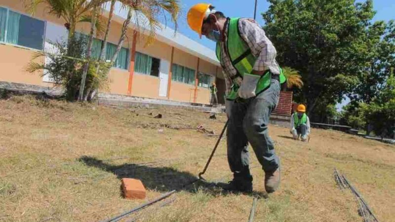 REHABILITAN PRIMARIA EN EMILIANO ZAPATA