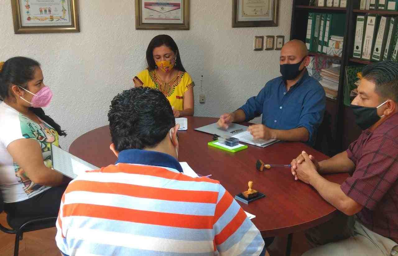 APRUEBAN CONTRATOS DE OBRA EN IXHUATLÁN