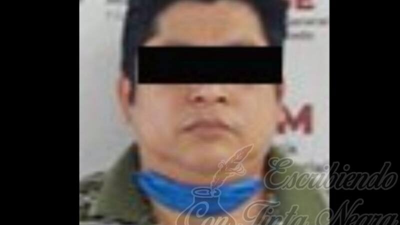 DETIENEN A PROFESOR POR ABUSAR DE ALUMNA