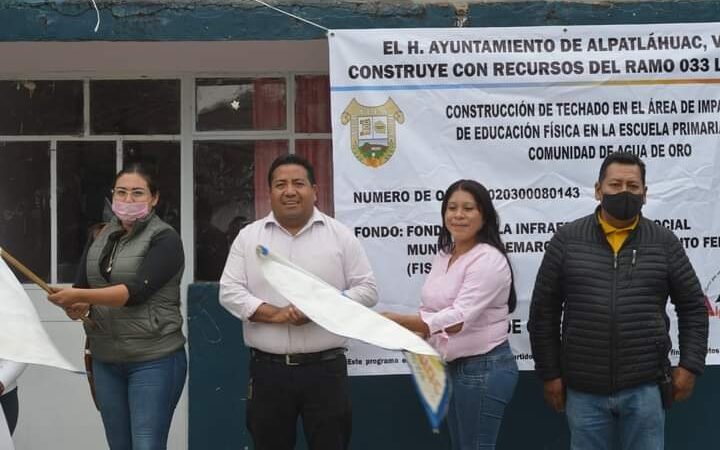 INICIAN TECHADO EN PRIMARIA DE AGUA DE ORO