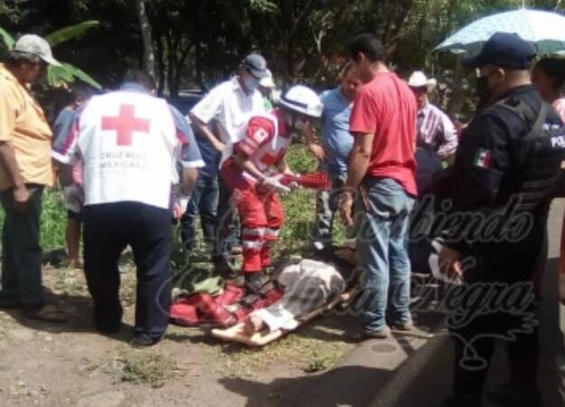 DERRAPA MOTOCICLISTA EN ZENTLA