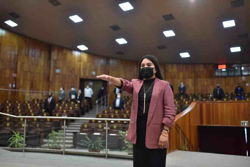 ASUME LIBNI SÁNCHEZ EL CARGO DE DIPUTADA POR CAMERINO Z. MENDOZA