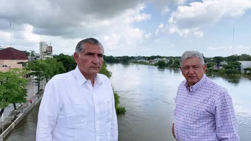 AMLO PROMETE AYUDA A LOS 80 MIL DAMNIFICADOS EN TABASCO