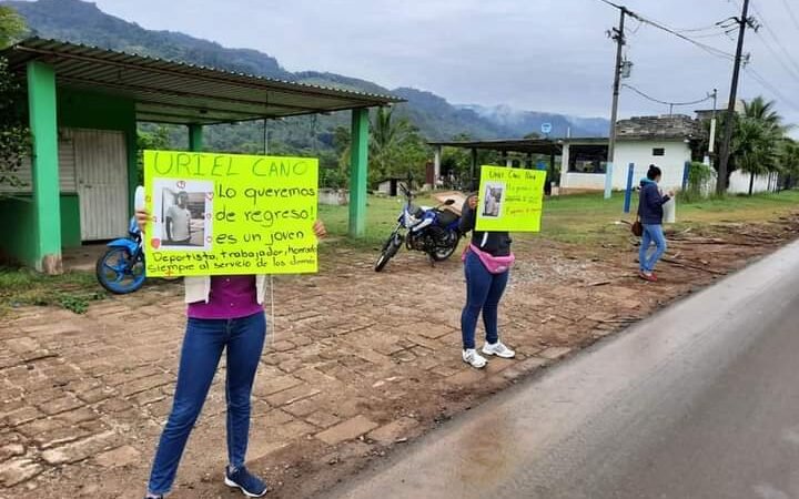 PIDEN AYUDA PARA LOCALIZAR A URIEL
