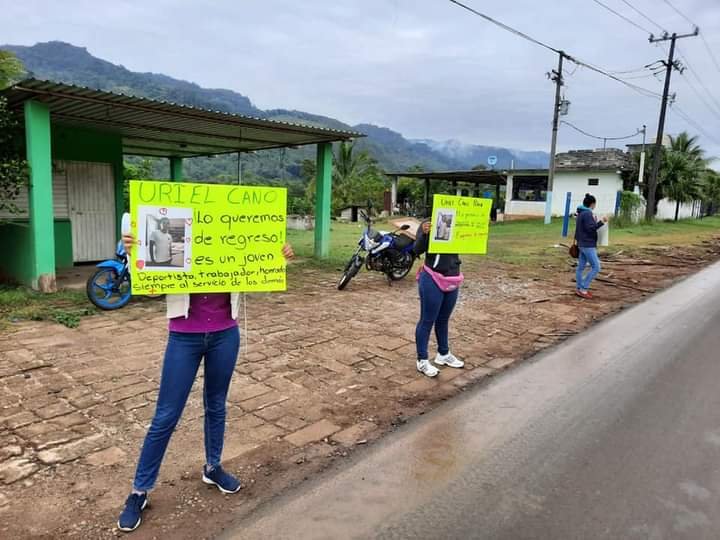 PIDEN AYUDA PARA LOCALIZAR A URIEL