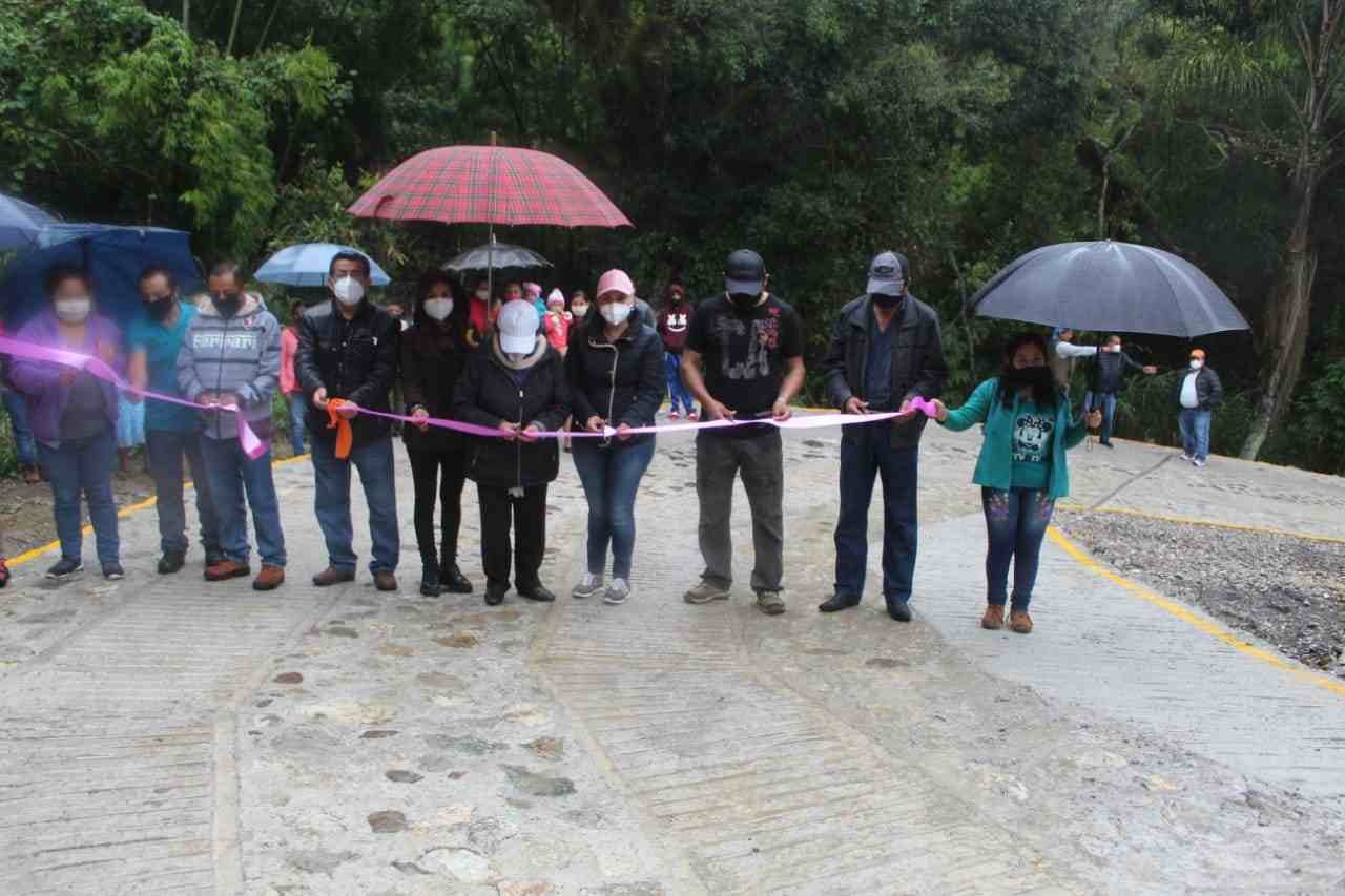 INAUGURAN RAMPAS DE ACCESO EN TLAVICTEPAN