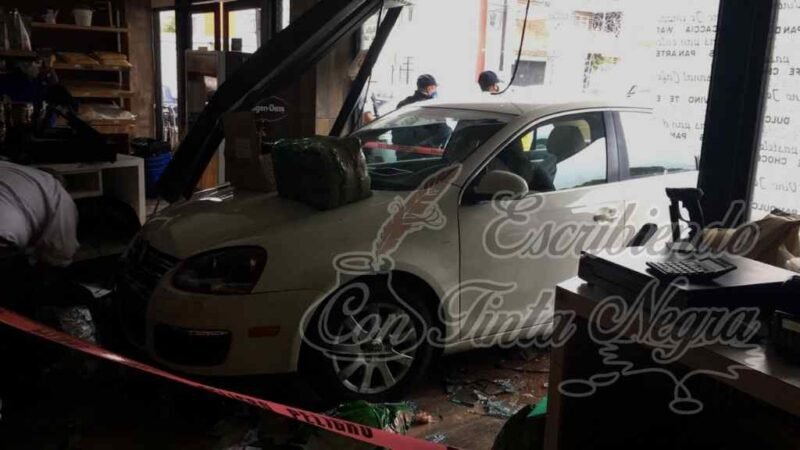 BORA TERMINA DENTRO DE TIENDA EN ORIZABA