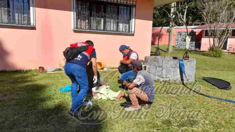 SE INTOXICA AL TRABAJAR DENTRO DE UN POZO