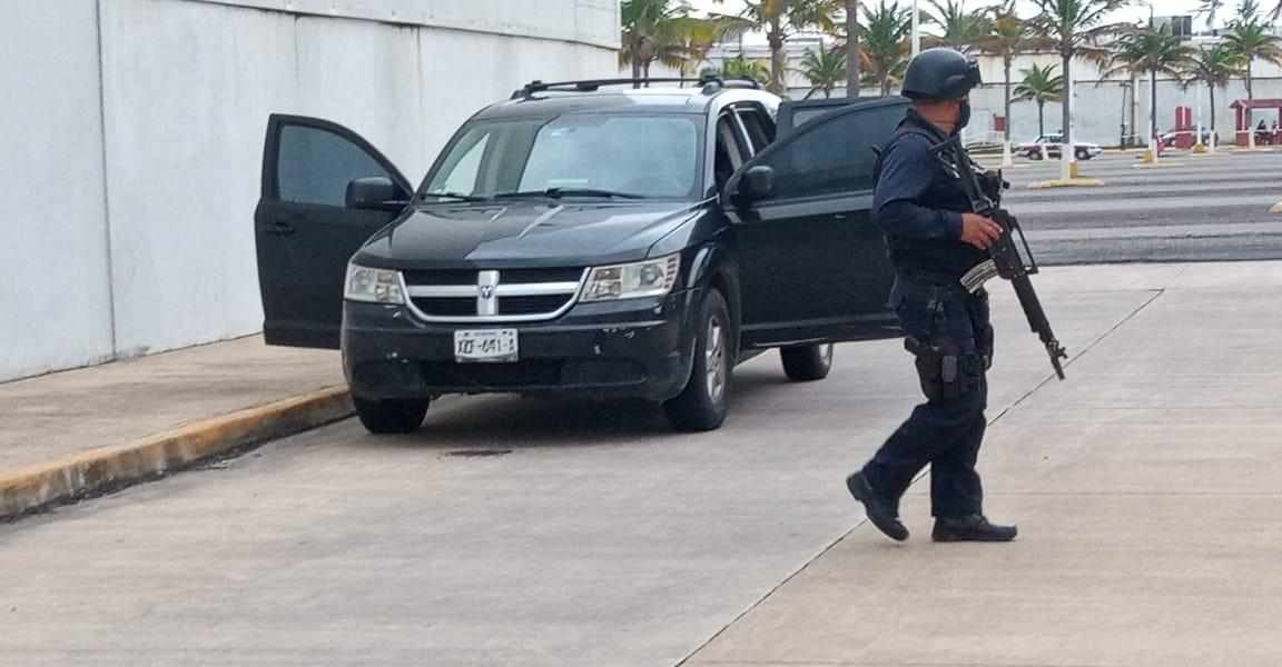 BALACERA EN COATZA; ZETAS INTENTARON ROBAR CAJERO