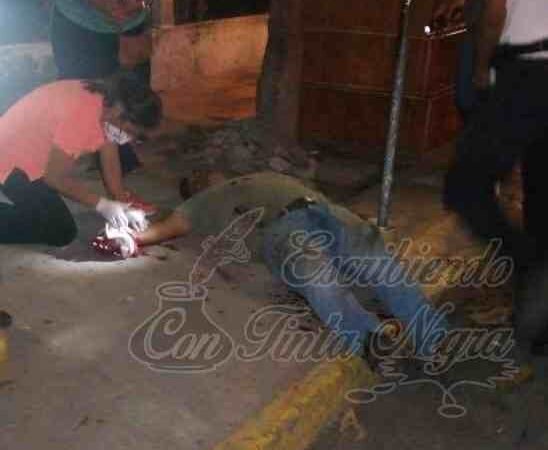 SUFRE DECEPCIÓN AMOROSA Y SE CORTA LAS VENAS