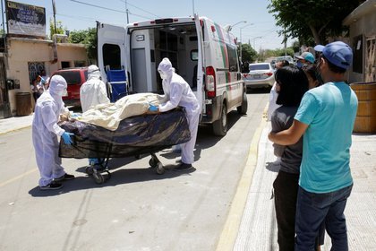 MÉXICO LLEGA A 100 MIL MUERTOS POR COVID