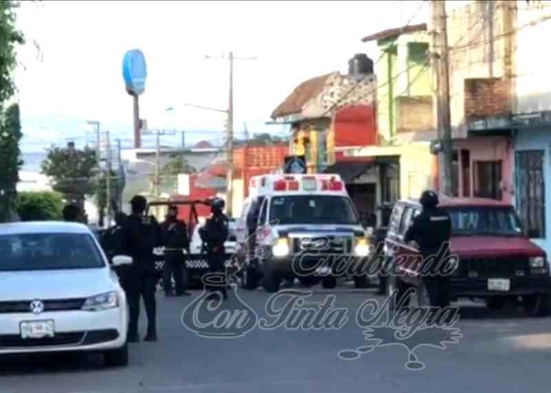 BALEAN A DOS EN BARBERÍA DE XALAPA