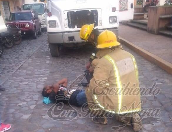 CHOCAN MOTOCICLISTAS EN COSCOMATEPEC