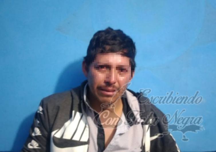 DETIENEN A AGENTE MUNICIPAL POR GOLPEAR A SU PADRE