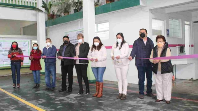 REHABILITAN SANITARIOS EN ESCUELAS DE HUATUSCO