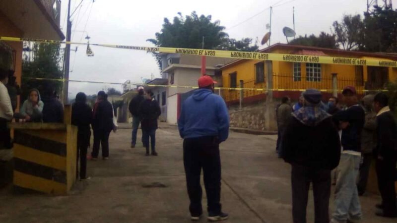 CIERRAN CALLES PARA IMPEDIR PASO DE UNIDADES PESADAS