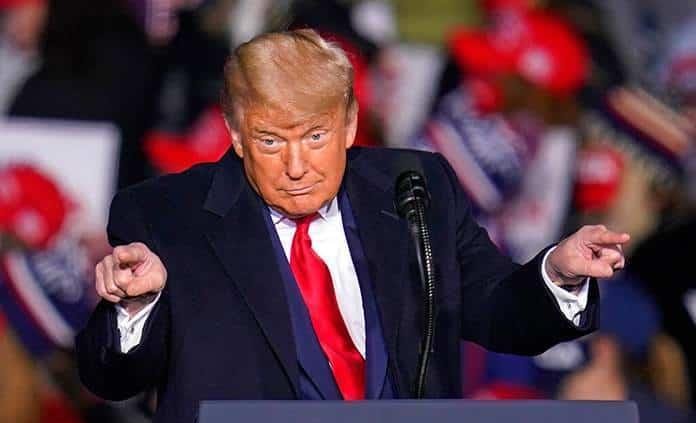 TRUMP FIRMARÁ ORDEN PARA QUE ESTADOUNIDENSES SE VACUNEN PRIMERO CONTRA EL COVID