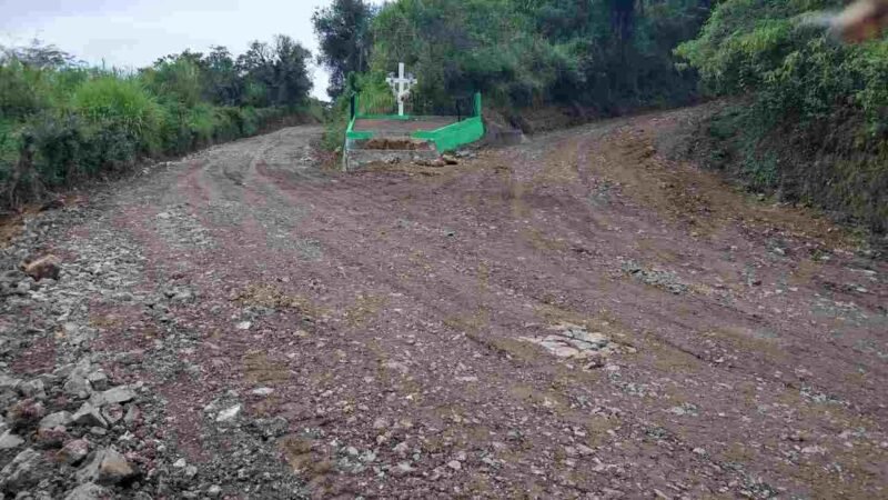 REHABILITAN CAMINO DE EL GUAYABAL