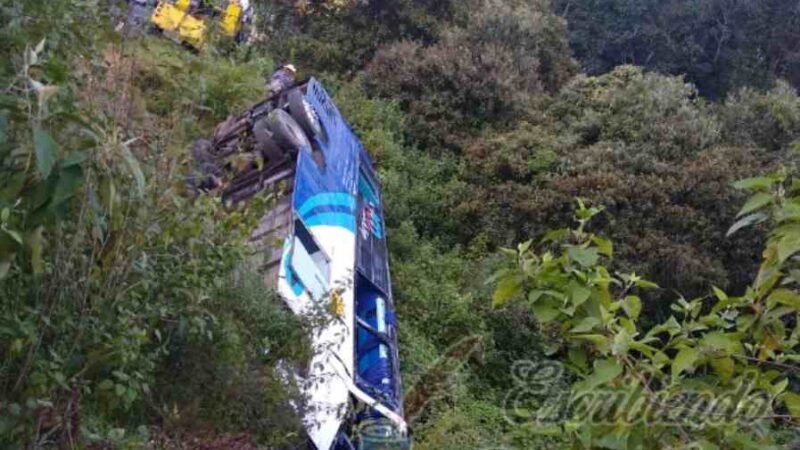 VUELCAN ESTUDIANTES DE LA VILLA DE LOS NIÑOS