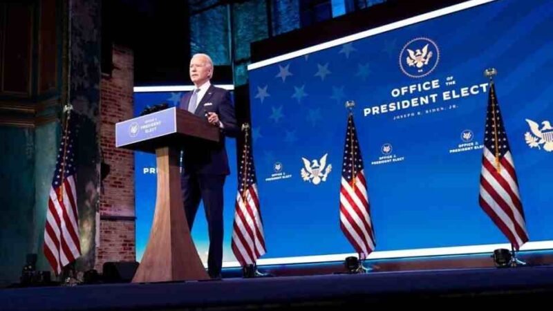 BIDEN ADVIERTE QUE LOS DÍAS MÁS OSCUROS DE LA PANDEMIA ‘ESTÁN POR LLEGAR’ EN EEUU