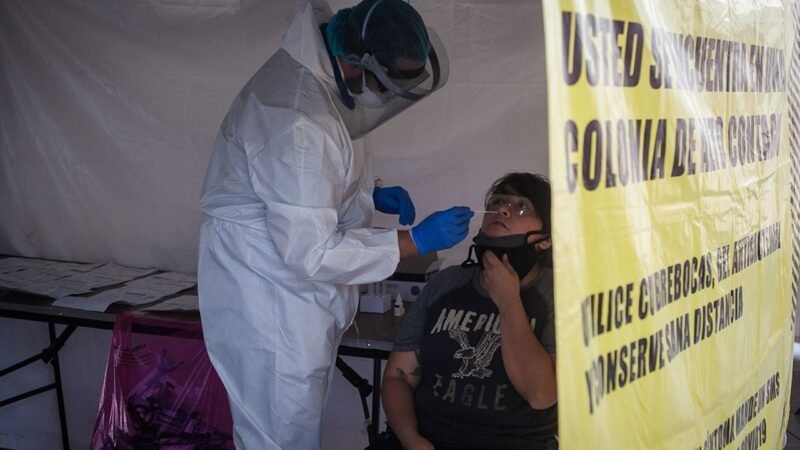 MÉXICO SUMA 116,487 MUERTES POR COVID