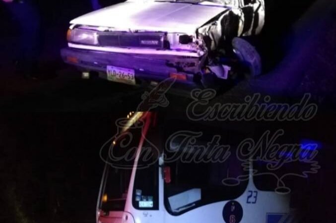 CHOCA EBRIO SUJETO CONTRA AUTOBÚS