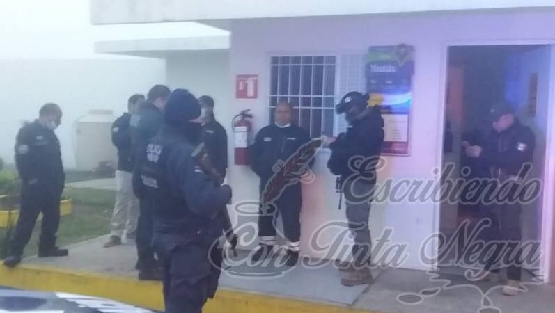 ROBAN TAXI DE FORTÍN Y ASALTAN GASOLINERÍA EN COSCO
