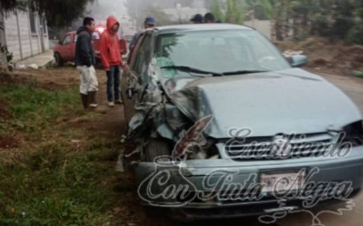CHOCA EBRIO CONTRA CAMIONETA