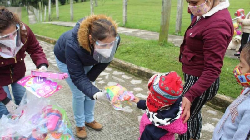 LLEVA DIF DE HUATUSCO ALEGRÍA A LOS NIÑOS